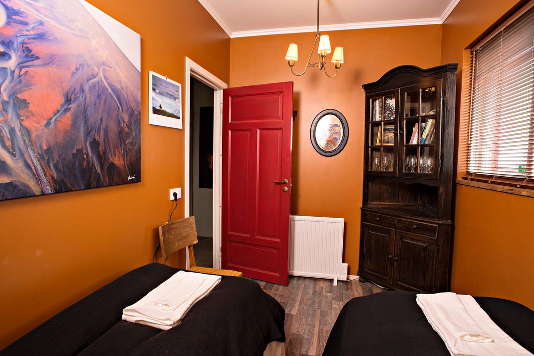 Auch Zimmer mit Etagenduschen haben einen gewissen Charme. Foto: Hrífunes Guesthouse.