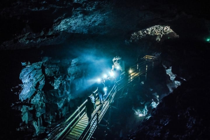 Lavahöhle Víðgelmir – Höhlenexkursion Cave Explorer