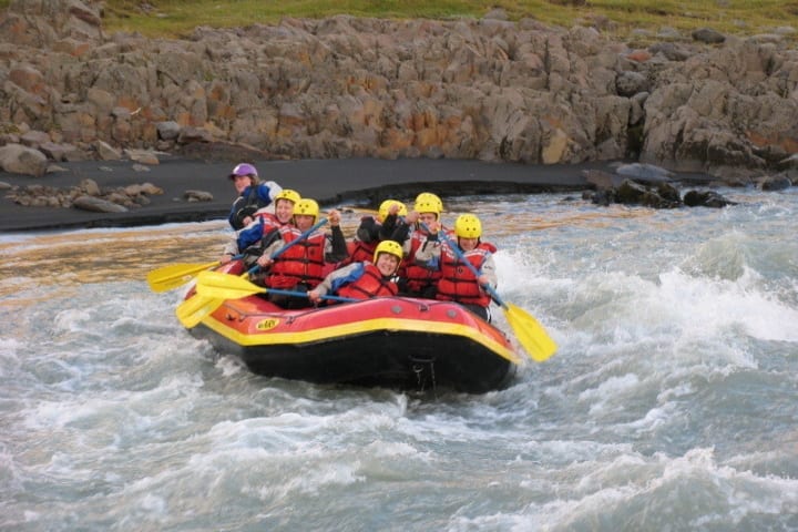 River Rafting bei Bakkaflöt